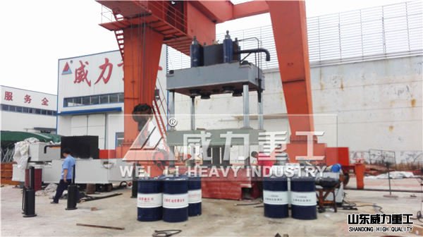 油壓機(jī)廠家加工生產(chǎn)現(xiàn)場