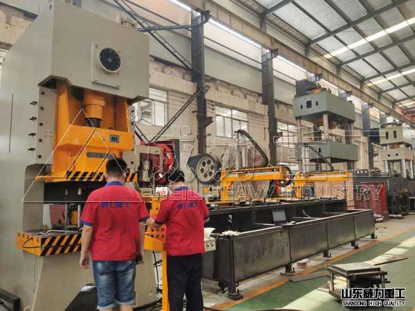 氣動(dòng)沖床組成的錨桿托盤(pán)自動(dòng)化生產(chǎn)線