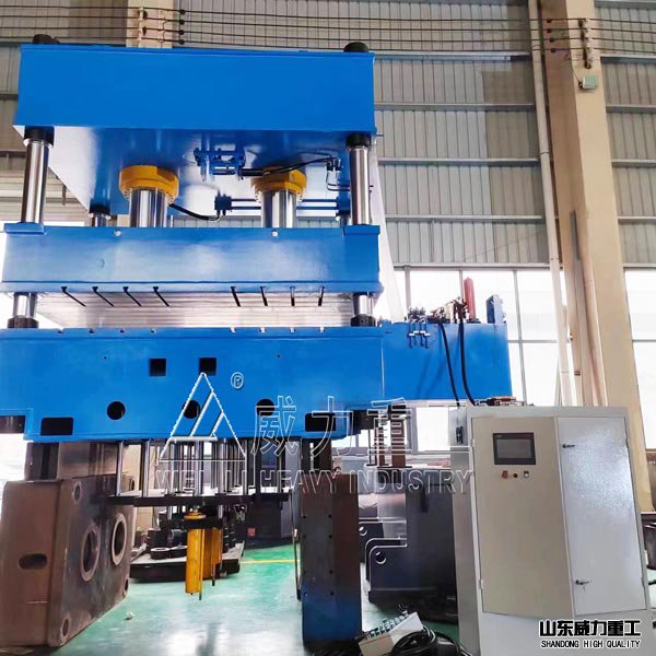 630噸火車門(mén)板校正整形液壓機(jī)